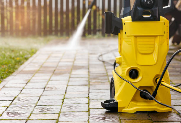 Best Playground Equipment Cleaning  in Valrico, FL